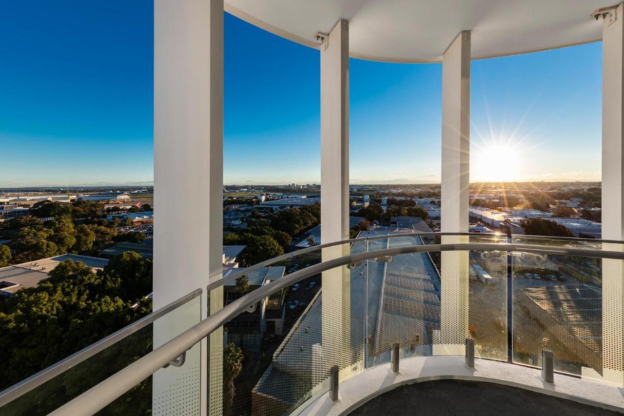 סידני Meriton Suites Mascot Central מראה חיצוני תמונה The view from the 20th floor of the tower